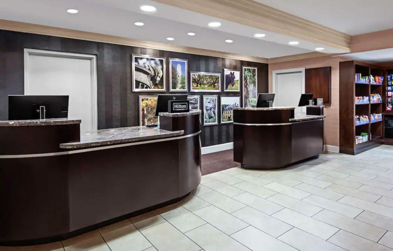 Doubletree By Hilton Raleigh Durham Airport At Research Triangle Park Hotel Exterior foto
