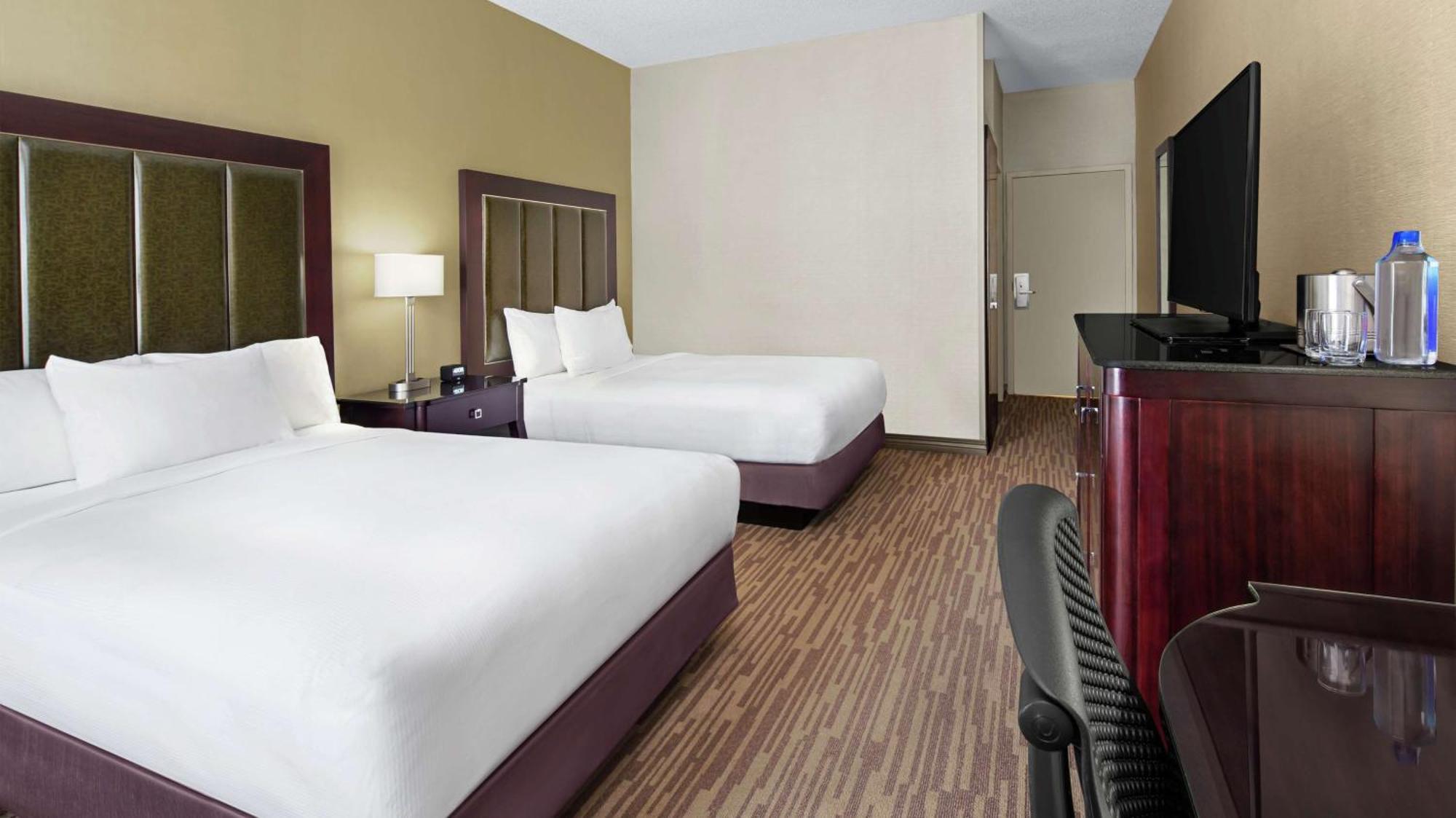 Doubletree By Hilton Raleigh Durham Airport At Research Triangle Park Hotel Exterior foto