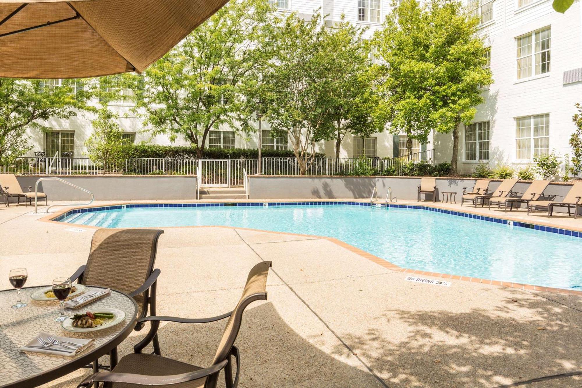 Doubletree By Hilton Raleigh Durham Airport At Research Triangle Park Hotel Exterior foto