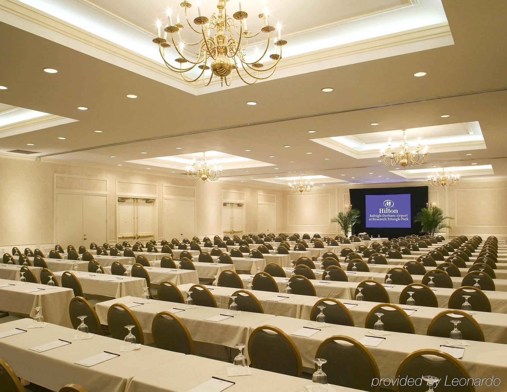 Doubletree By Hilton Raleigh Durham Airport At Research Triangle Park Hotel Instalações foto