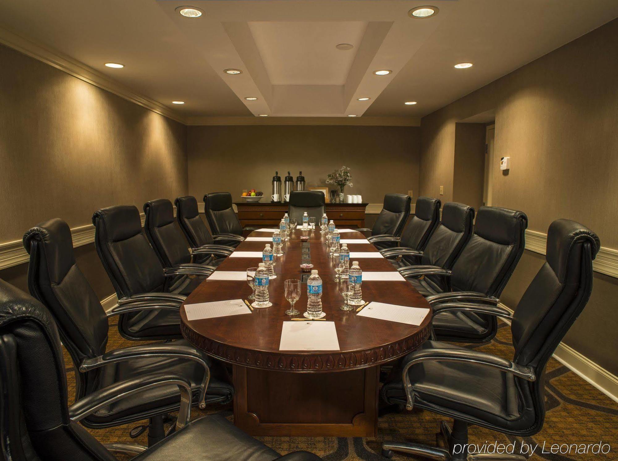 Doubletree By Hilton Raleigh Durham Airport At Research Triangle Park Hotel Exterior foto